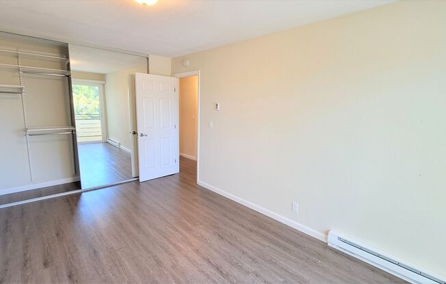 2 beds, 1 bath, $3,095, Unit 301