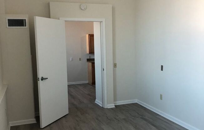 1 bed, 1 bath, 1,150 sqft, $1,295, Unit Unit 314