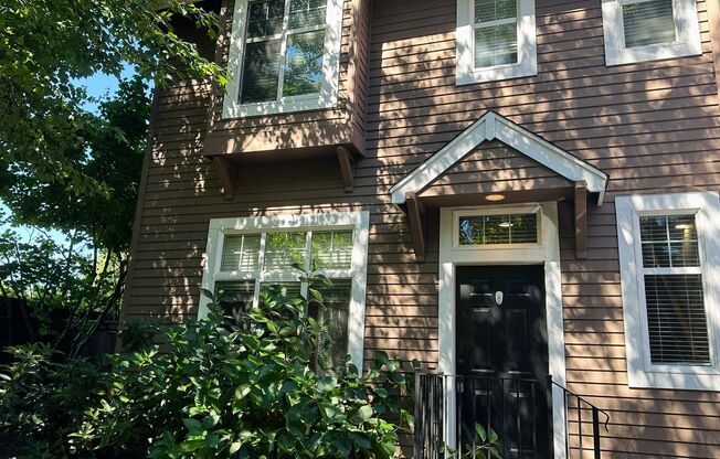 Fresh Paint!  New Carpet!  $500 off second month's rent if rented by 11/15/24 Huge bonus room upstairs