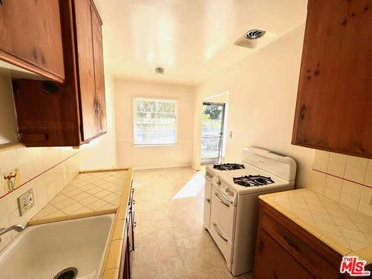 1 bed, 1 bath, 600 sqft, $1,575