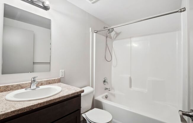 2 beds, 2 baths, $1,595, Unit CPC-A306
