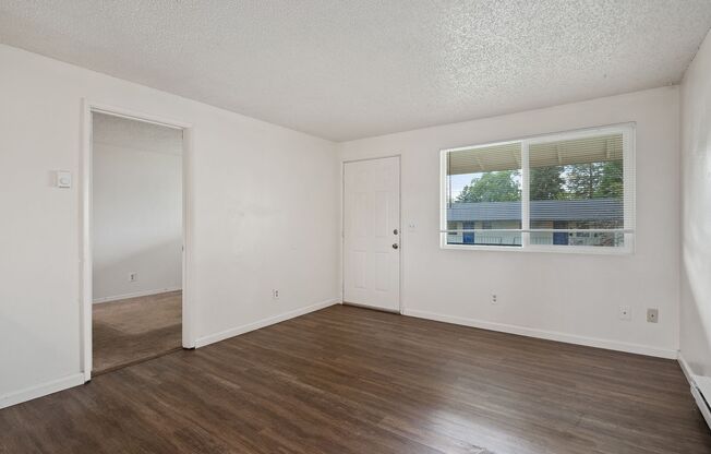 1 bed, 1 bath, 500 sqft, $1,195, Unit 44