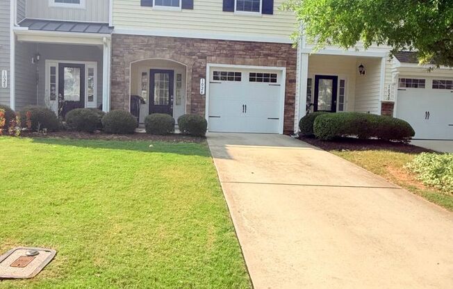 Beautiful Providence Place Townhome Near RTP & RDU – Pool Community!
