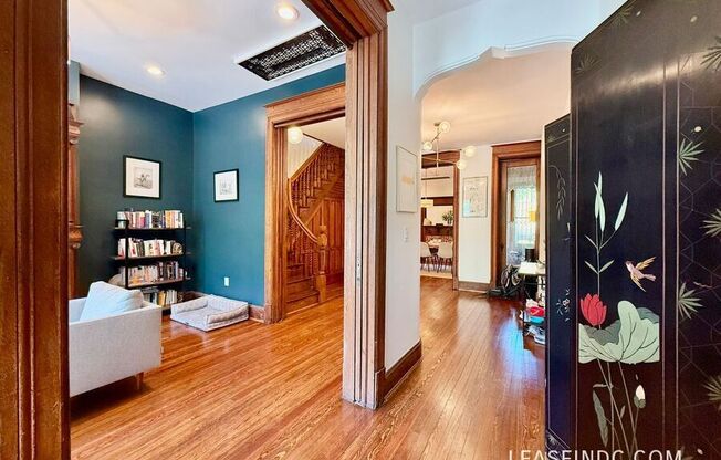 2326 1 ST NW