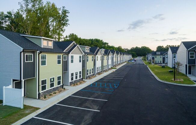 2 beds, 2.5 baths, 990 sqft, $1,395, Unit 226 Halo Drive (16)