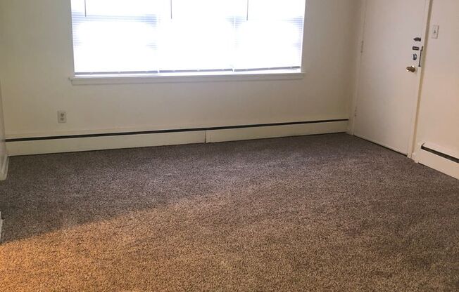 1 bed, 1 bath, 625 sqft, $665, Unit 1300-1505
