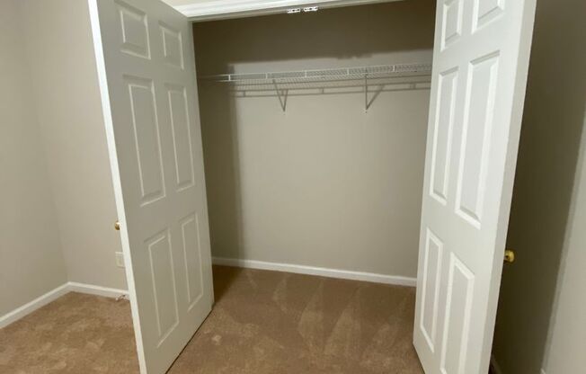 2 beds, 2 baths, 1,131 sqft, $1,425, Unit 2772-6