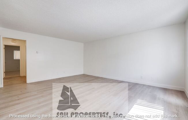 3440 Elm Ave