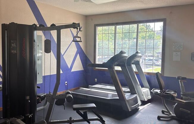Spacious 2BR/2BA Urban Gem – Prime Location, Available August!