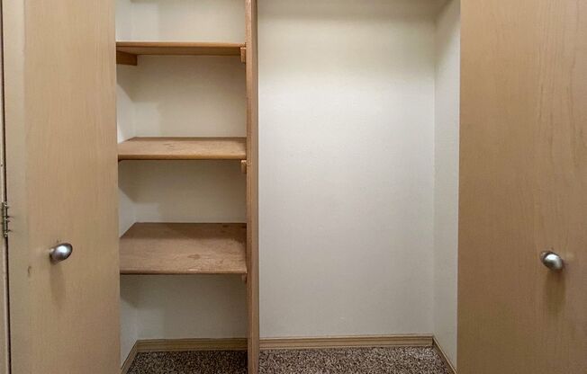 2 beds, 2.5 baths, 1,150 sqft, $1,595, Unit 3752-104