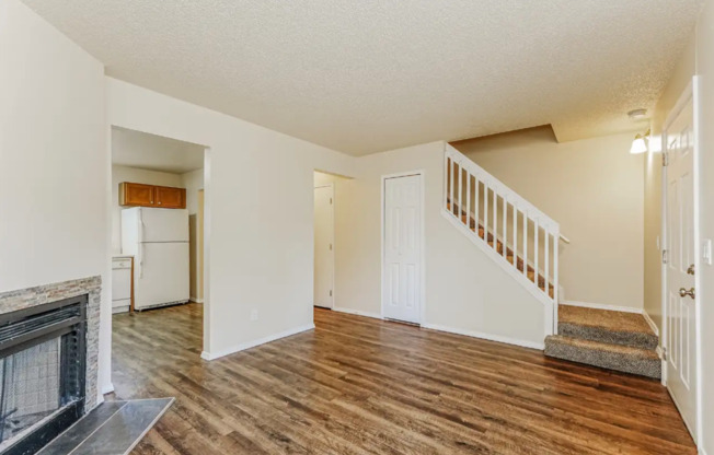 567-579 Winnie Way