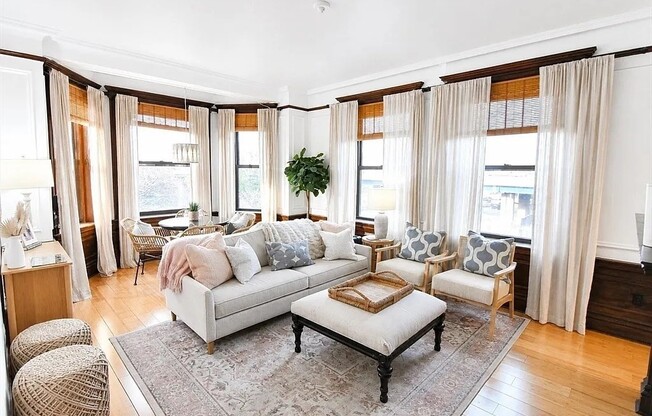 464 Commonwealth Ave.