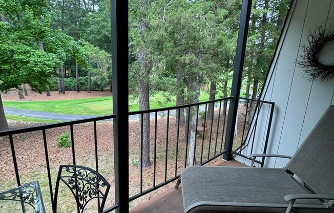 2 Bedroom Condo Less than 1.5 miles from Duke University Campus and Medical Center