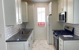 10884 SABRE HL DR