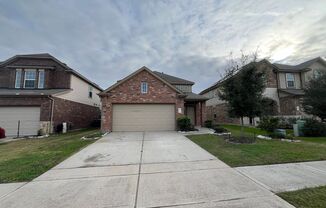 4 beds, 2.5 baths, $2,400