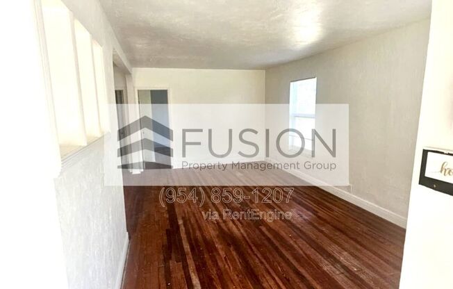 708 NE 4 ST