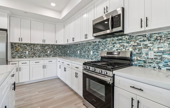 2 beds, 2 baths, 1,030 sqft, $3,150, Unit 306