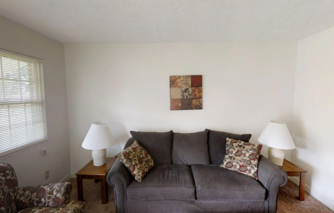 245 CRABAPPLE CIR