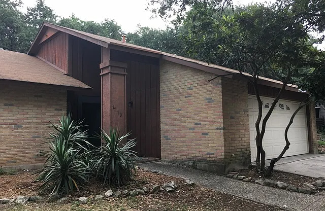 8110 BOUGHWOOD