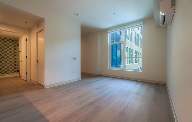 Studio, 1 bath, 484 sqft, $2,685, Unit 325