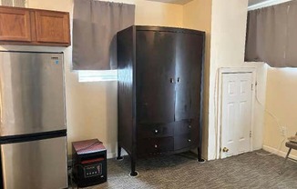 Studio, 1 bath, 585 sqft, $1,450