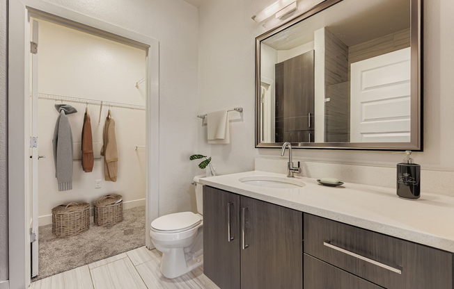 Plan B3: Modern bathroom