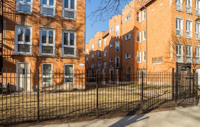 1 bed, 1 bath, 750 sqft, $1,650, Unit 6581-2