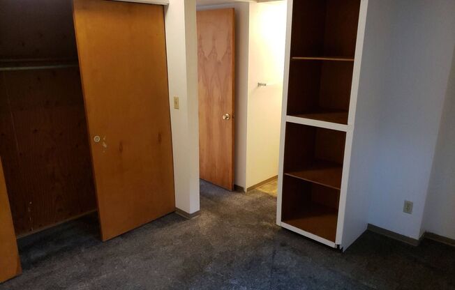 1 bed, 1 bath, 420 sqft, $585, Unit 82732