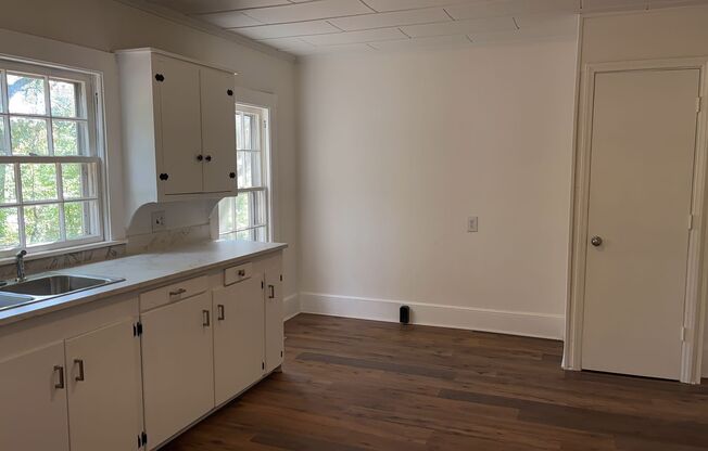 Renovated 2 bedroom 1 bathroom house