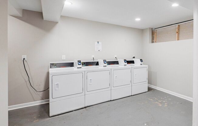 2 beds, 1 bath, $1,450, Unit 26