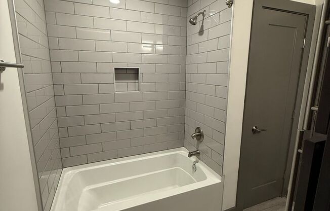 1 bed, 1 bath, $1,499, Unit 6204