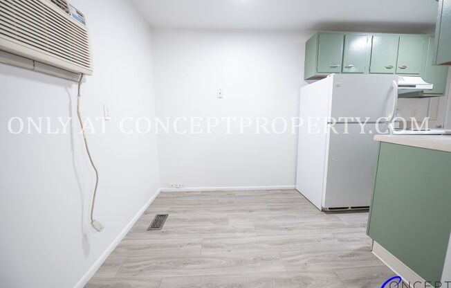 2 beds, 1 bath, 700 sqft, $1,225, Unit 03