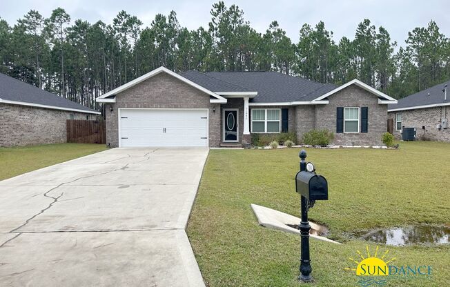 Beautiful like new Navarre home, call today!
