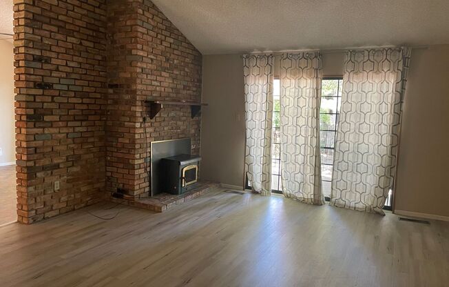 3 Bedroom Home Close to UNR