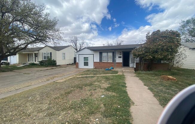 3 beds, 2 baths, $1,450