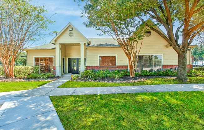 exterior shot of leasing office at houston apartments