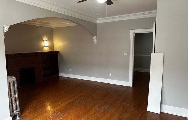 4843-4845 S Michigan
