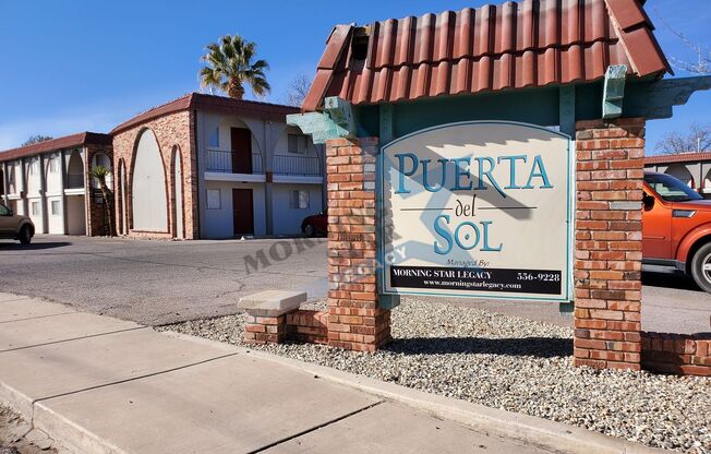 2 beds, 1 bath, 500 sqft, $800, Unit E09