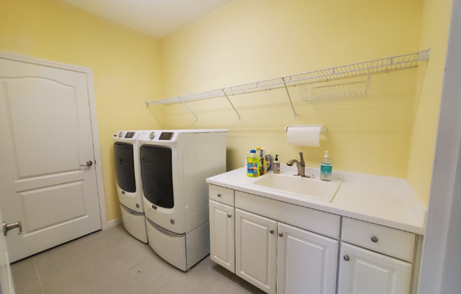 276 CARLINO DR