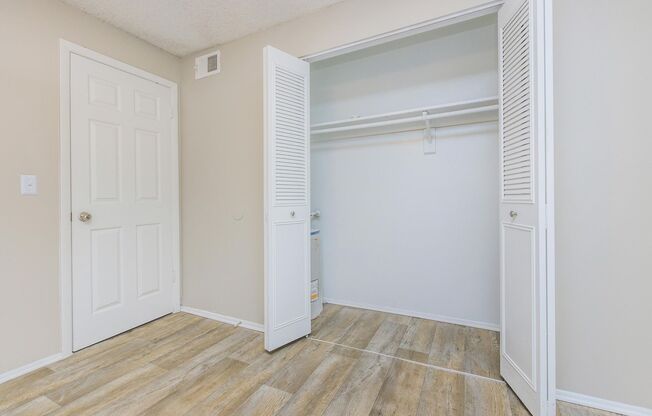 2 beds, 1 bath, 970 sqft, $1,575
