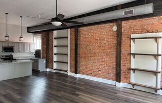 2 beds, 2 baths, 1,500 sqft, $1,700, Unit 125-A W Solomon St