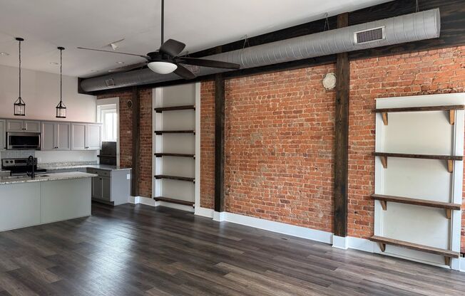 2 beds, 2 baths, 1,500 sqft, $1,700, Unit 125-A W Solomon St