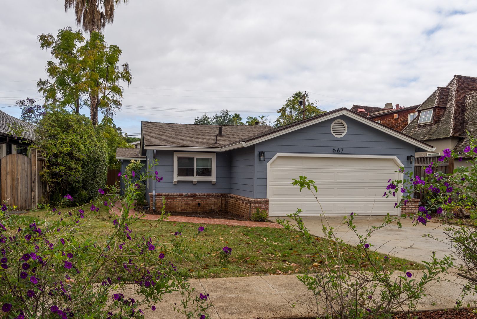 Los Altos 4bd/2.5bth Ranch Home on University Ave.