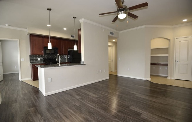 remodeled unit apartments in pearland