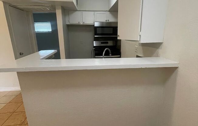 1 bed, 1 bath, 492 sqft, $1,000, Unit C-8