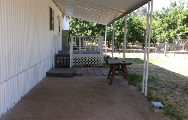 3 beds, 2 baths, $1,595