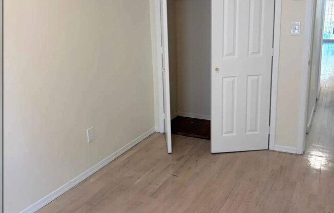 51 22 111 ST