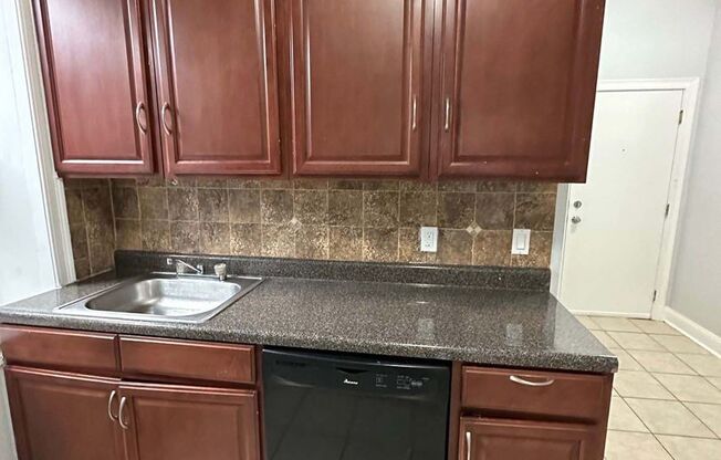 422 - OM 422-426 5th Street LLC