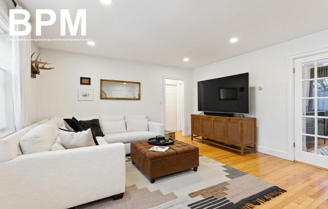 9 HAMMOND POND PKWY