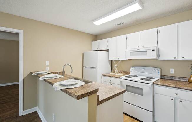 Seasons Apartments